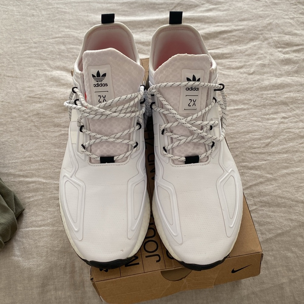 Adidas xxl 2k boost white and black, men’s size 12 - Picture 4 of 5